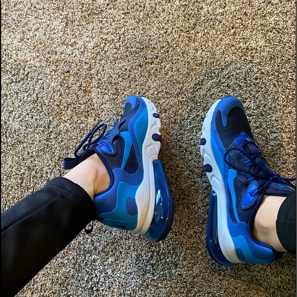FLASH SALE Nike Air Max 270 React Women’s Sneakers - Picture 2 of 12
